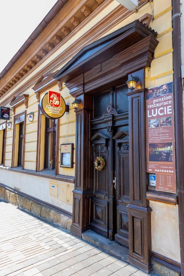 Penzion Lucie Їчін Екстер'єр фото
