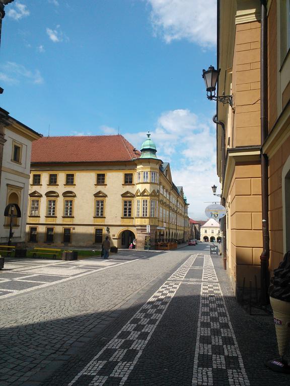 Penzion Lucie Їчін Екстер'єр фото